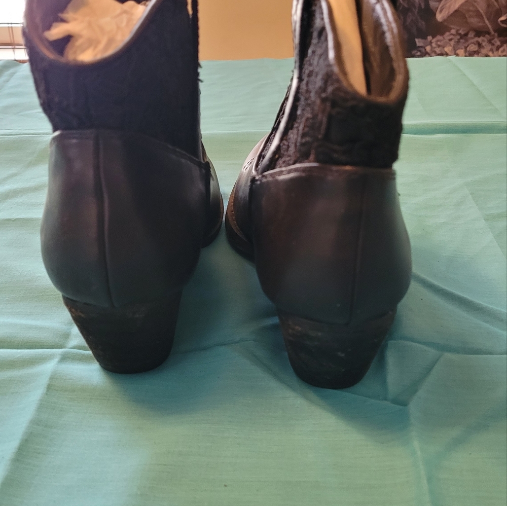 Very Volatile black bootie - Picture 4 of 5